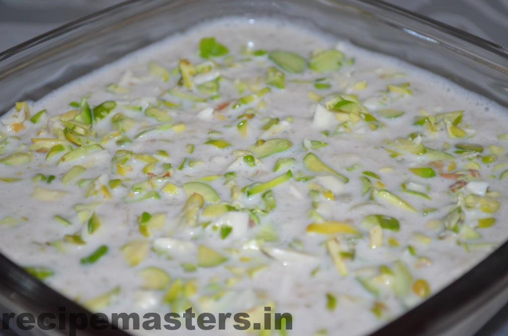 apple pistachios dessert