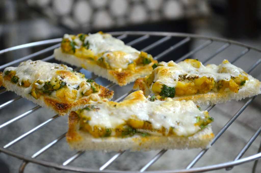 cheesy potato toasts