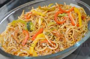 Chiili garlic chicken noodles