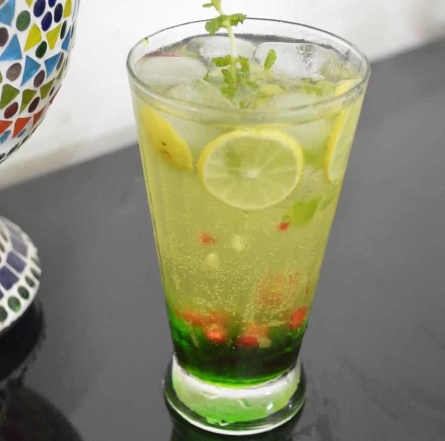 Mint Pineapple Sparkler